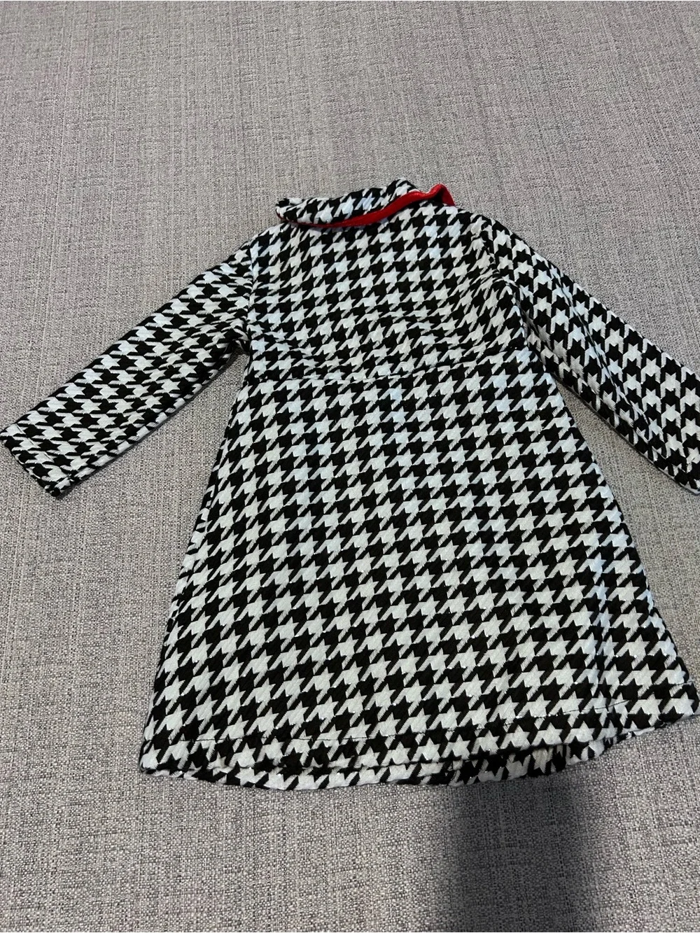 Blueberi Blvd Black & White Houndstooth Dress Coat with Red Velvet Trim. Size 3T